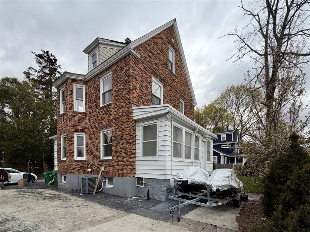 387 Washington St