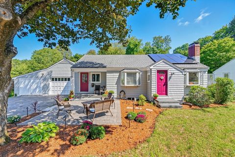 27 Joclyn Ave Framingham MA 01701