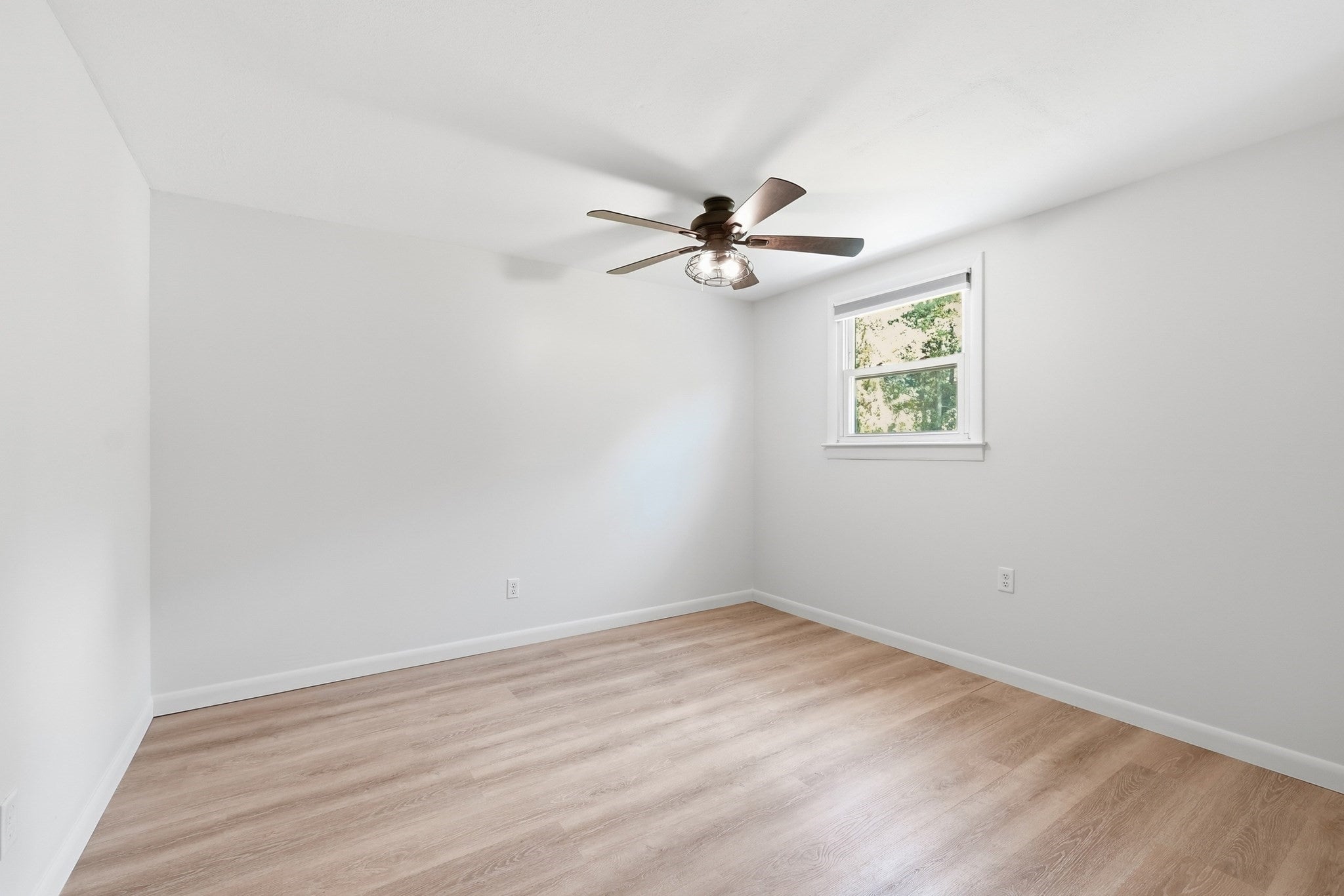 12 Waterman Rd, Auburn, MA, 12 Waterman Rd, Auburn, MA Photo #10