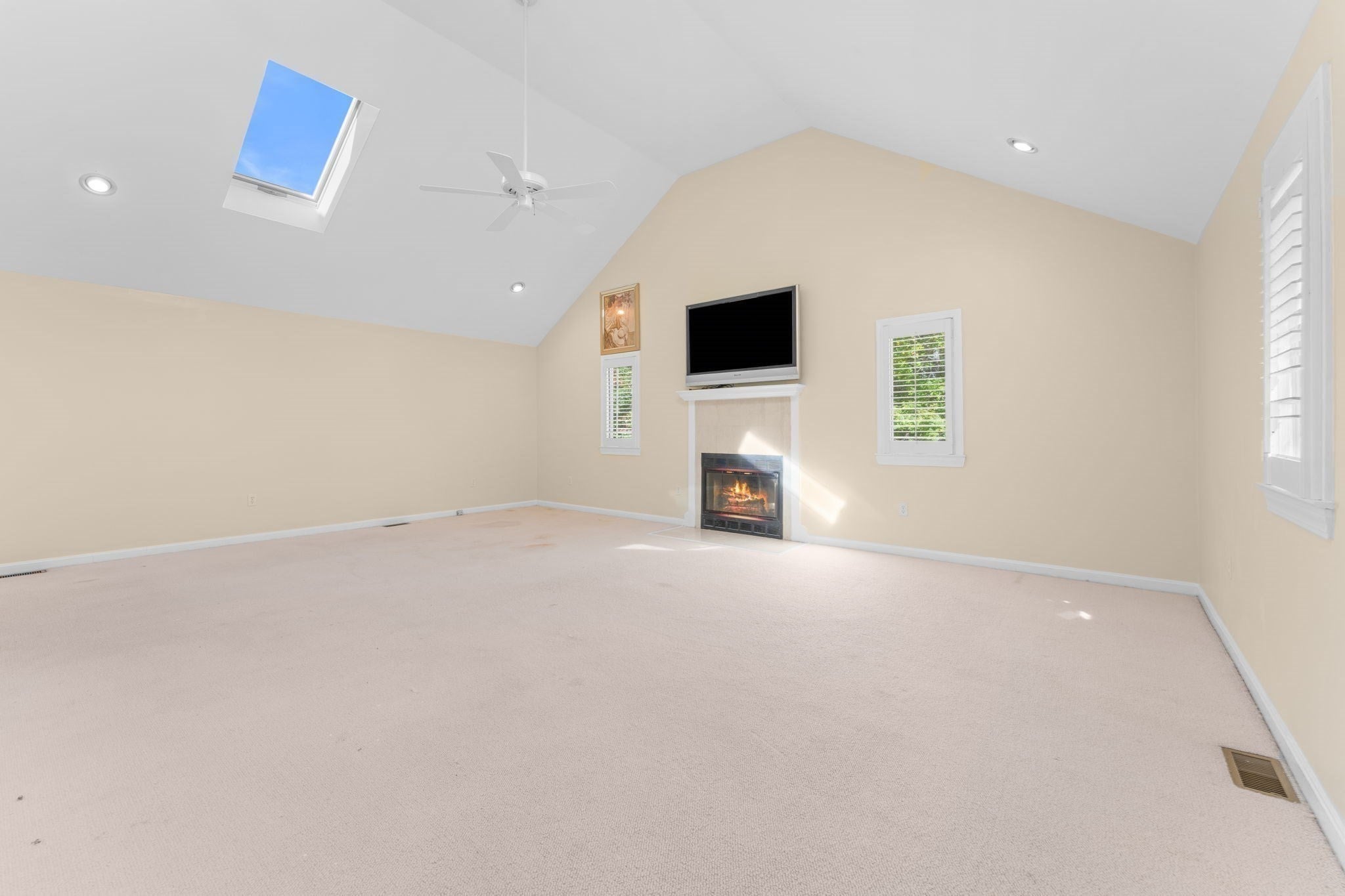 51 Goodnow Ln, Framingham, MA Photo #6