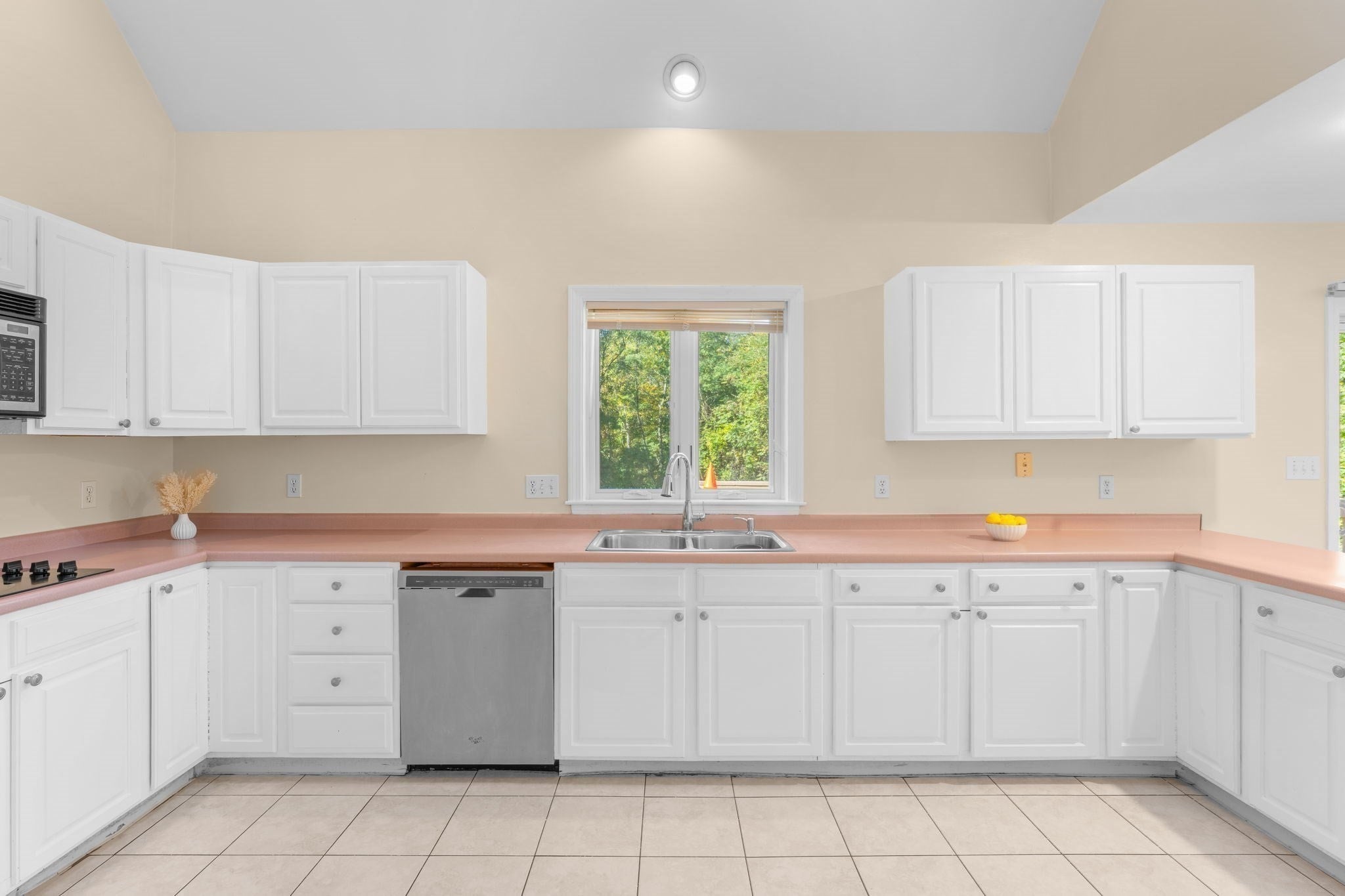 51 Goodnow Ln, Framingham, MA Photo #11