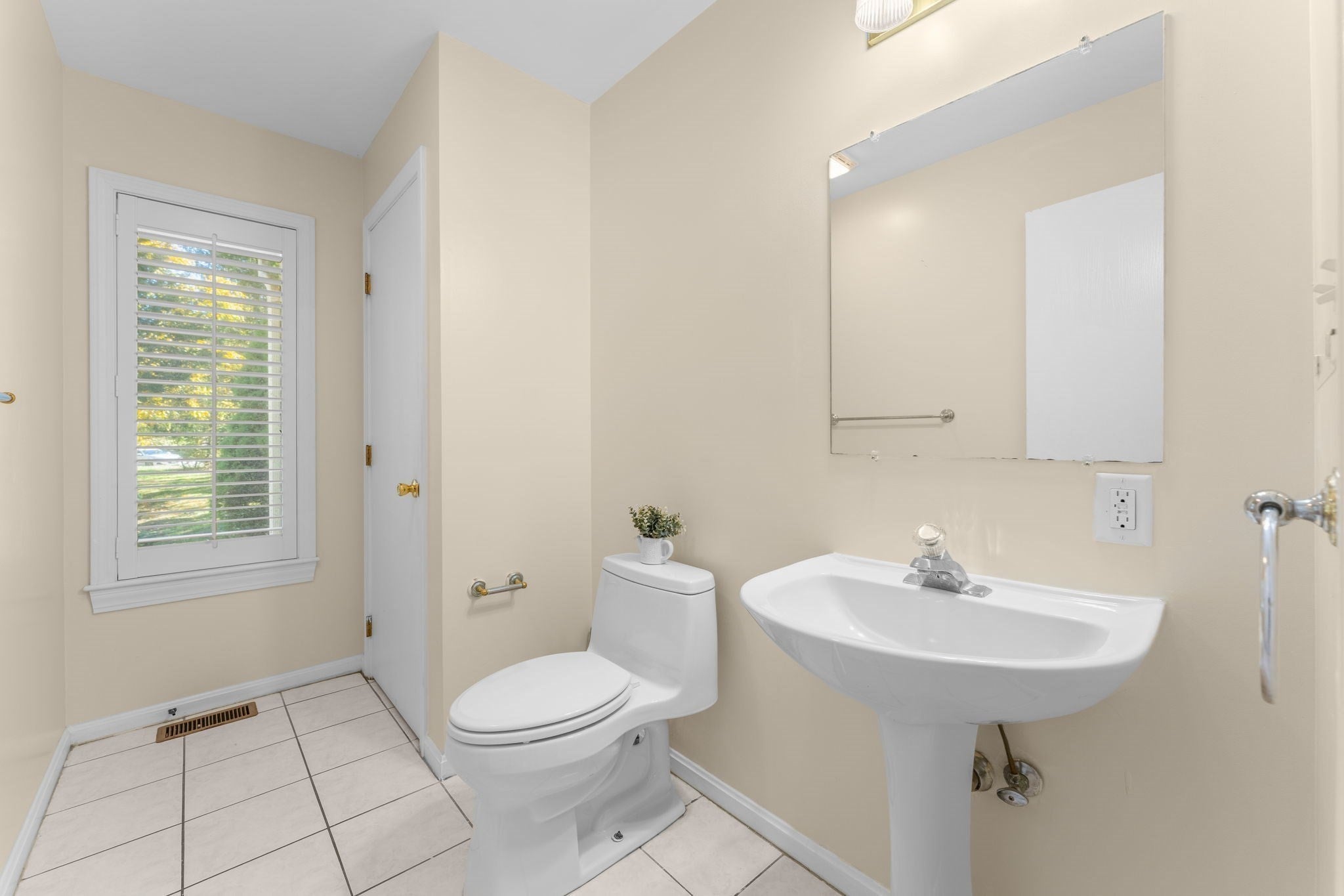51 Goodnow Ln, Framingham, MA Photo #33