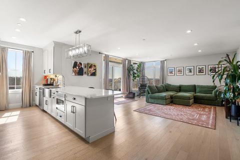 11 Oak Grove Ter 301 Quincy MA 02169