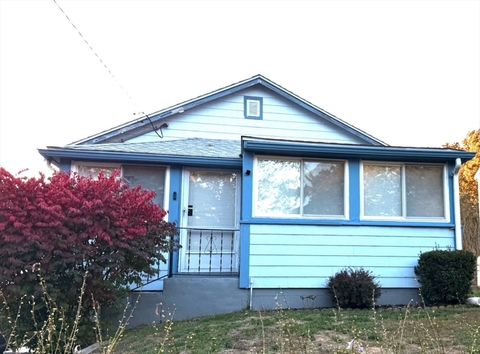 284 Plymouth Ave Wareham MA 02538