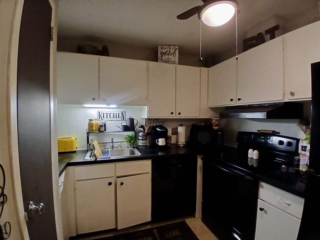 24 Thayer Pond Dr 17