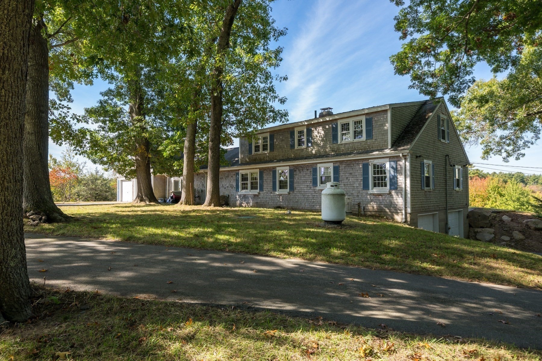 28 Lake St