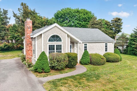 Photo of 27 Bellavista Dr, Bourne, MA 02559 (MLS # 73528473)