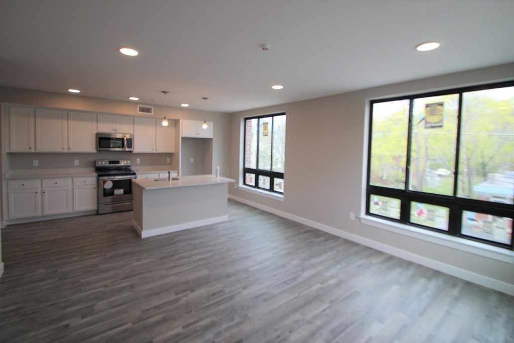 629 Washington Street 307