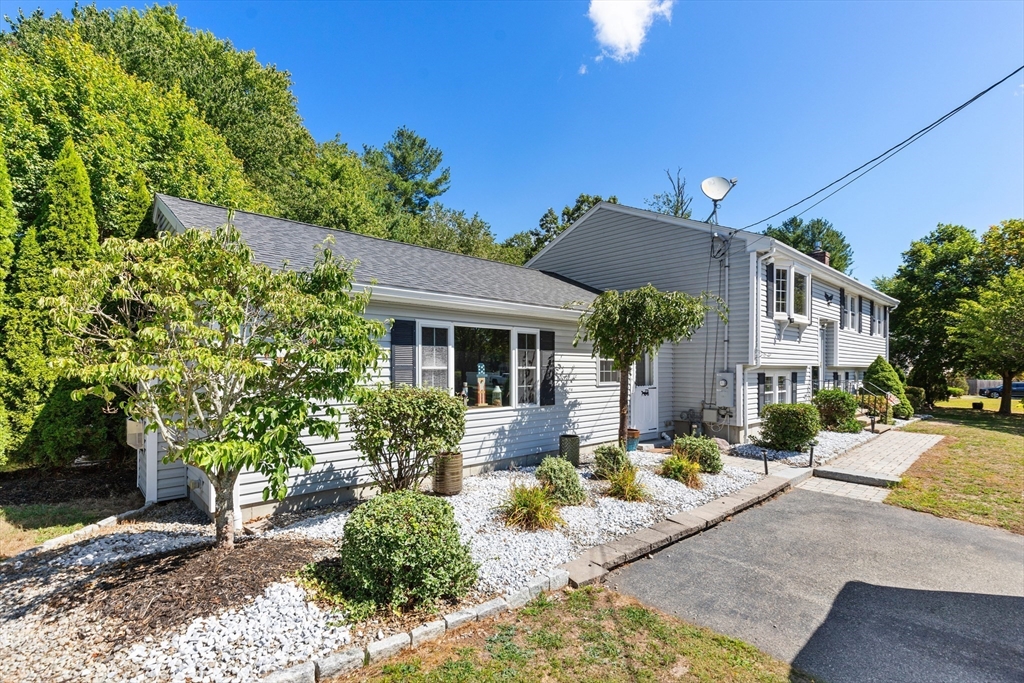 10 Wentworth Drive