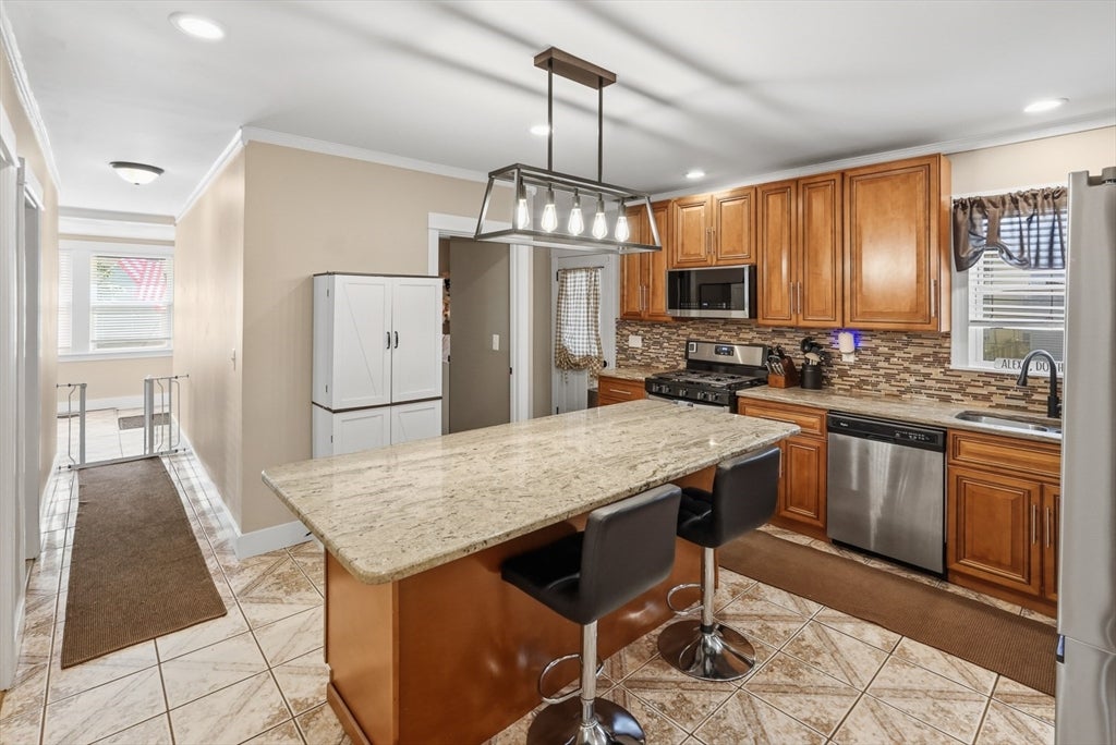 177-179 Pilgrim Ave, Worcester, MA, 177-179 Pilgrim Ave, Worcester, MA Photo #6