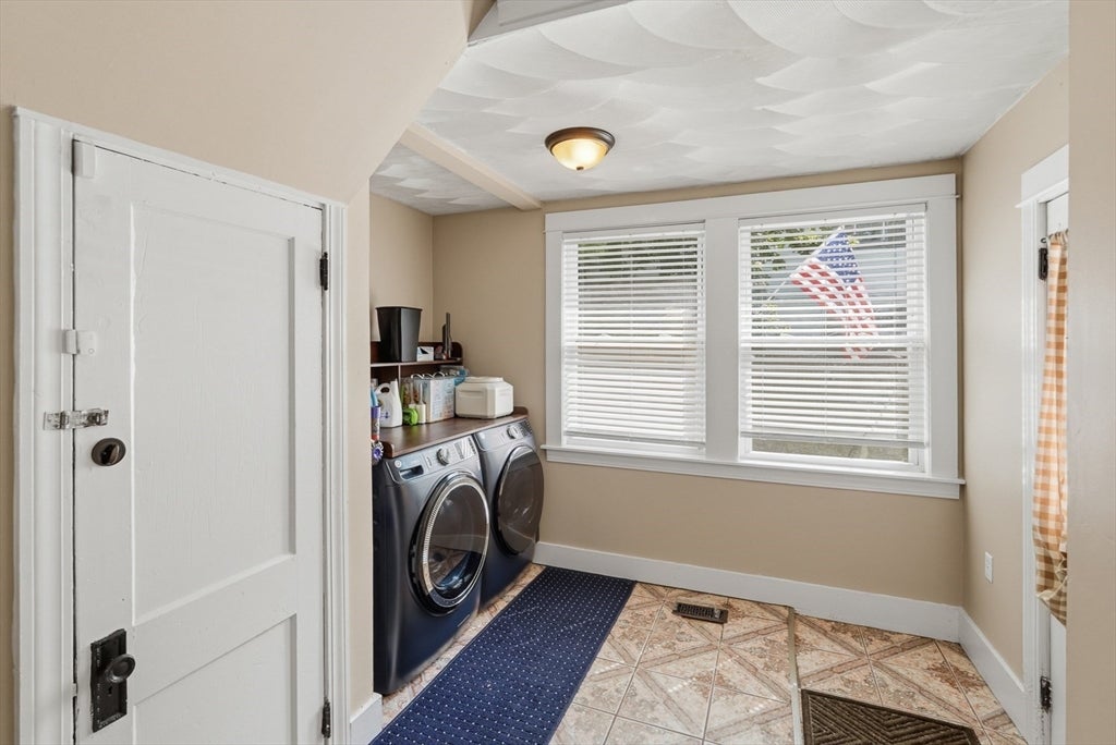 179 Pilgrim Ave, Worcester, MA, 179 Pilgrim Ave, Worcester, MA Photo #24