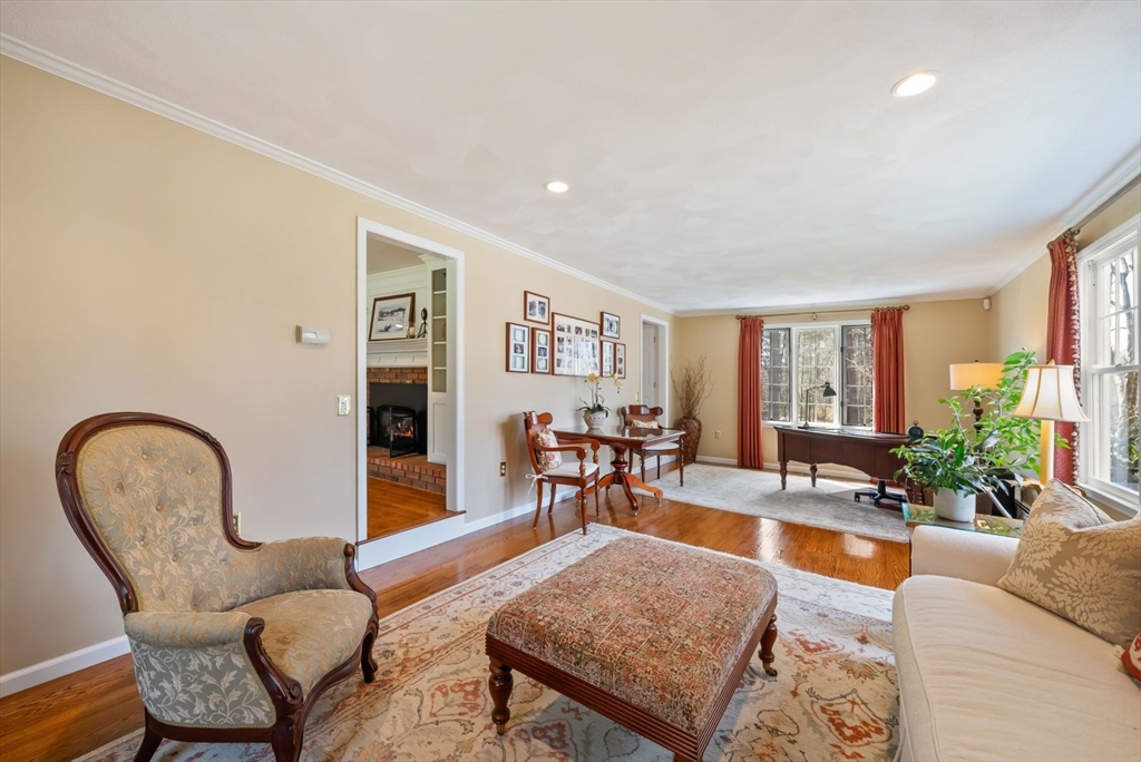 7 Queen Anne Rd