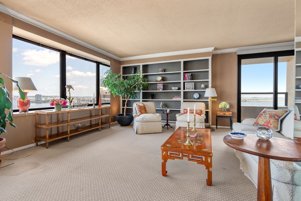85 East India Row 18B
