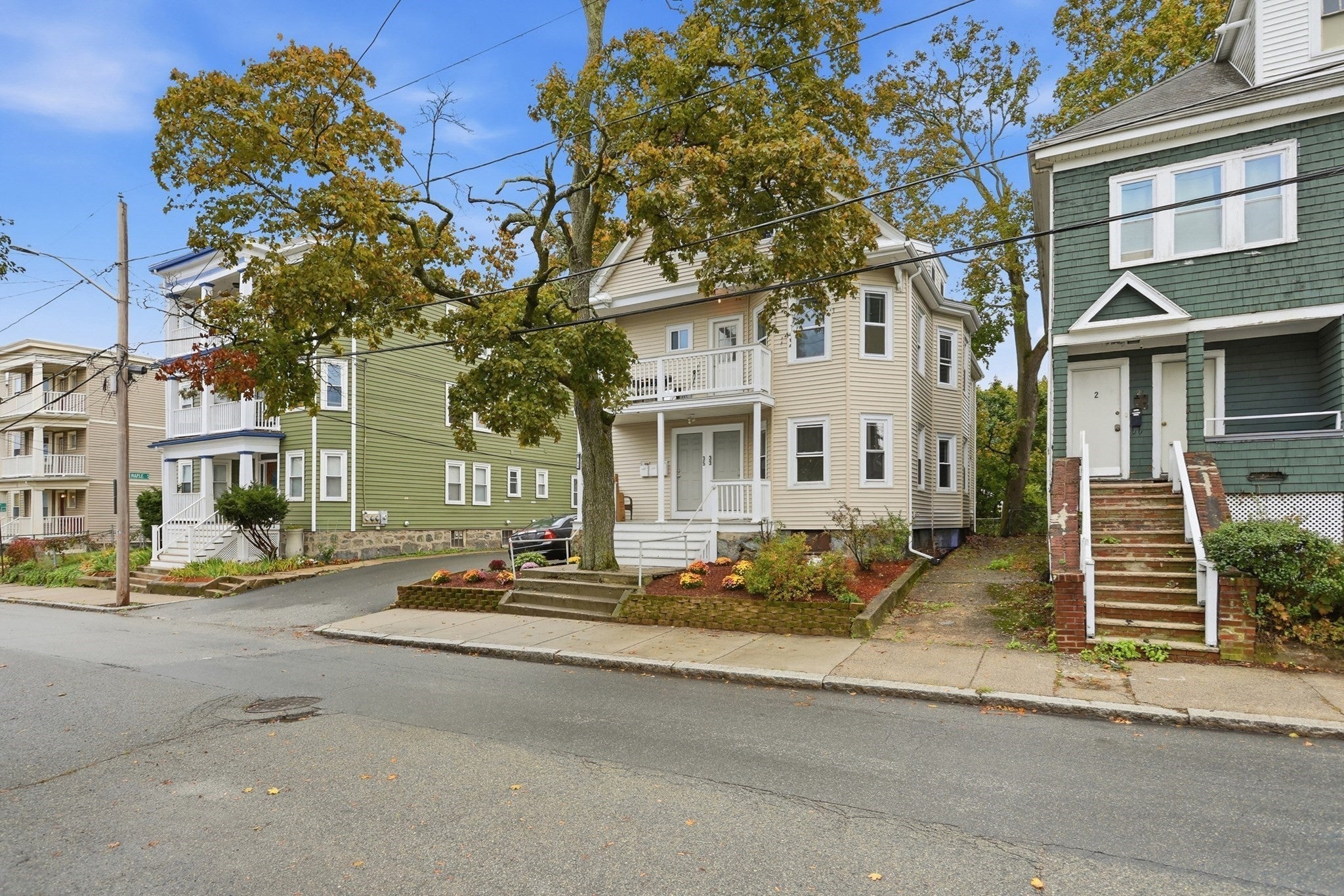 33-35 Upham St