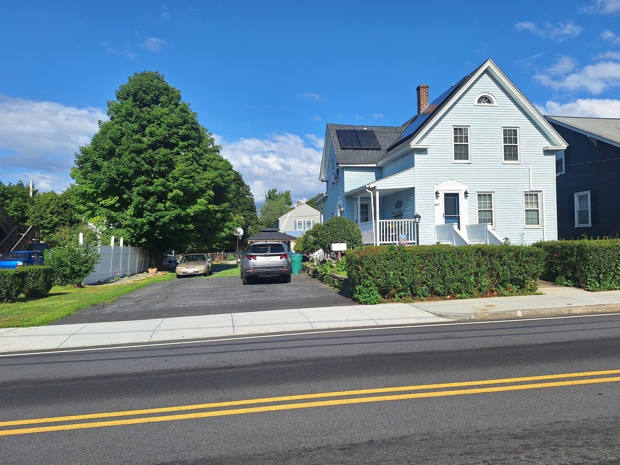 407 Clarendon St - Photo 4