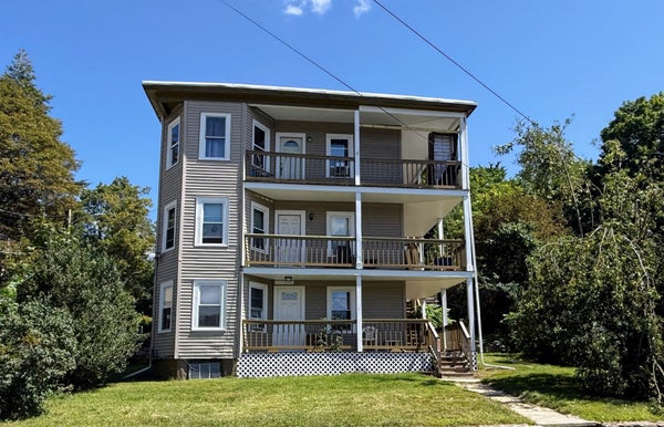 238 PLEASANT ST, SOUTHBRIDGE, MA 01550 - Image 1d6723bc4e4e848098b3dd1adcf5a335/3178178770
