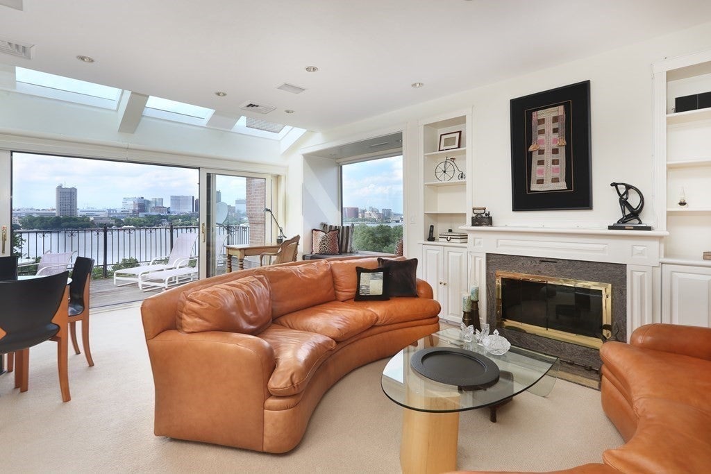 412 Beacon Street #9, Boston, MA Photo #1