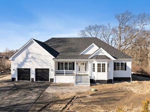 208 Rockland Street Dartmouth MA 02748