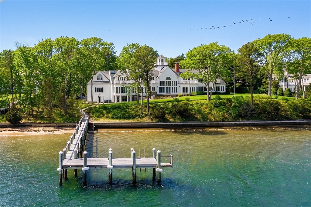 168 Garrison Ln