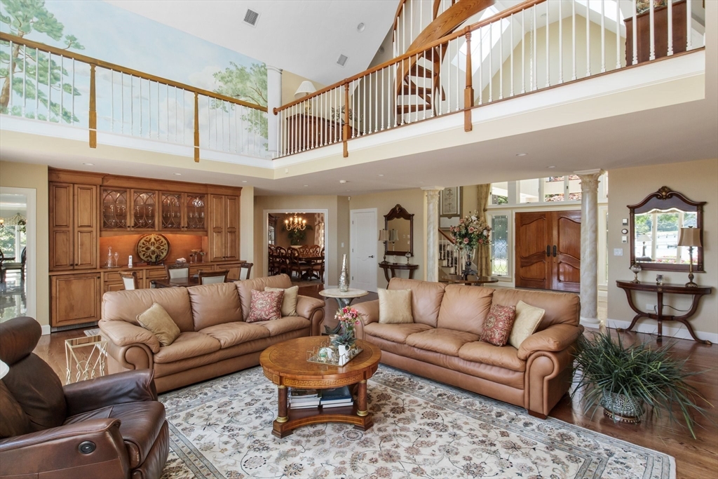 Barnstable, Massachusetts 02655, United States, 5 Bedrooms Bedrooms, ,6 BathroomsBathrooms,Residential,Active,225219