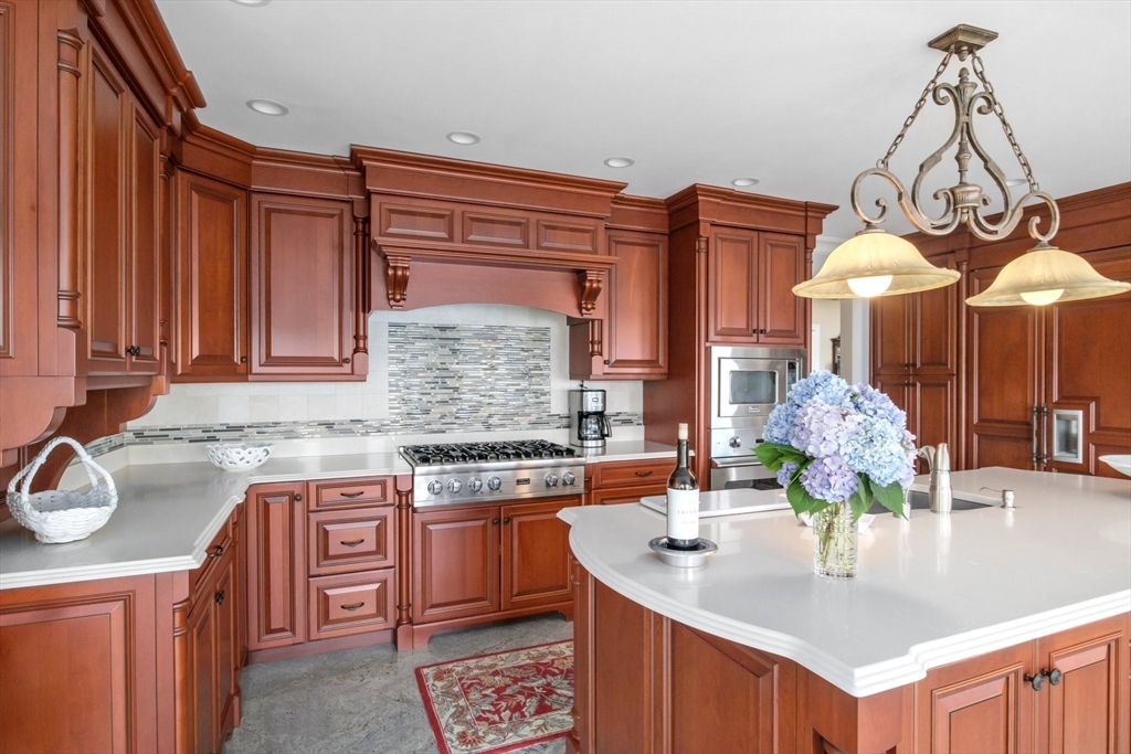 Barnstable, Massachusetts 02655, United States, 5 Bedrooms Bedrooms, ,6 BathroomsBathrooms,Residential,Active,225219