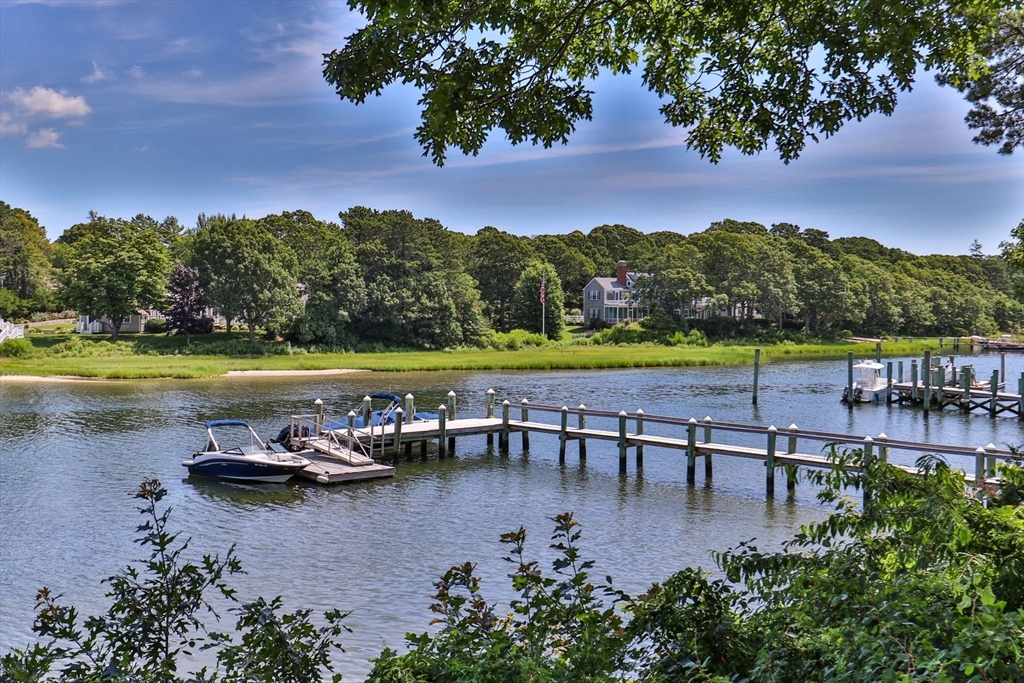 Barnstable, Massachusetts 02655, United States, 5 Bedrooms Bedrooms, ,6 BathroomsBathrooms,Residential,Active,225219