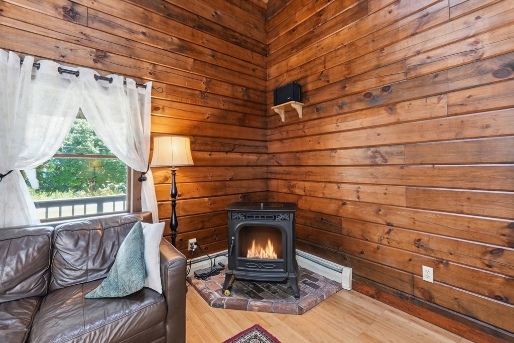 15 Thompson Rd, Hubbardston, MA, 15 Thompson Rd, Hubbardston, MA Photo #7