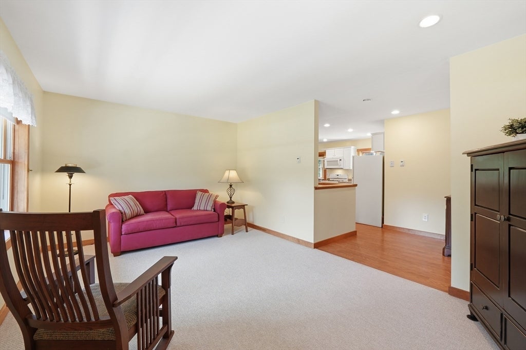 15 Thompson Rd, Hubbardston, MA, 15 Thompson Rd, Hubbardston, MA Photo #17