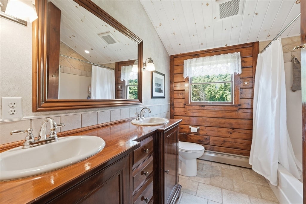 15 Thompson Rd, Hubbardston, MA, 15 Thompson Rd, Hubbardston, MA Photo #14