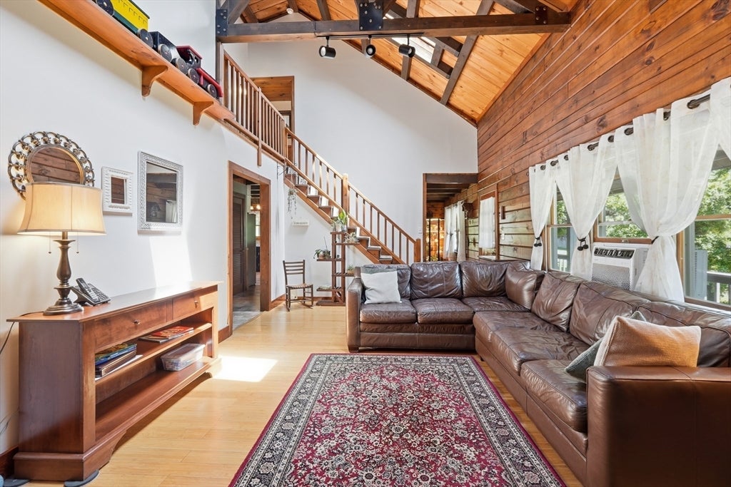 15 Thompson Rd, Hubbardston, MA, 15 Thompson Rd, Hubbardston, MA Photo #6