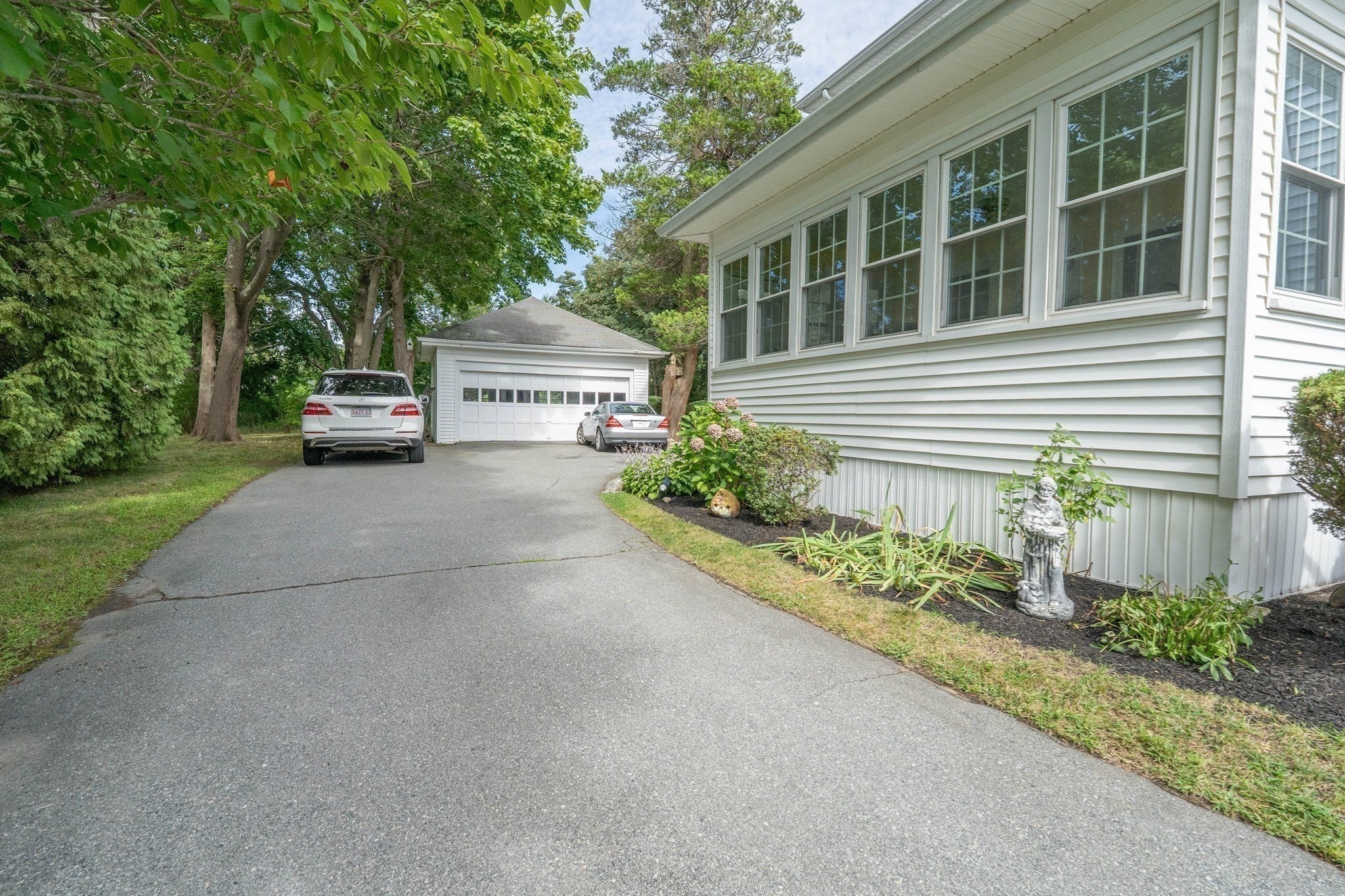 55 Akin St