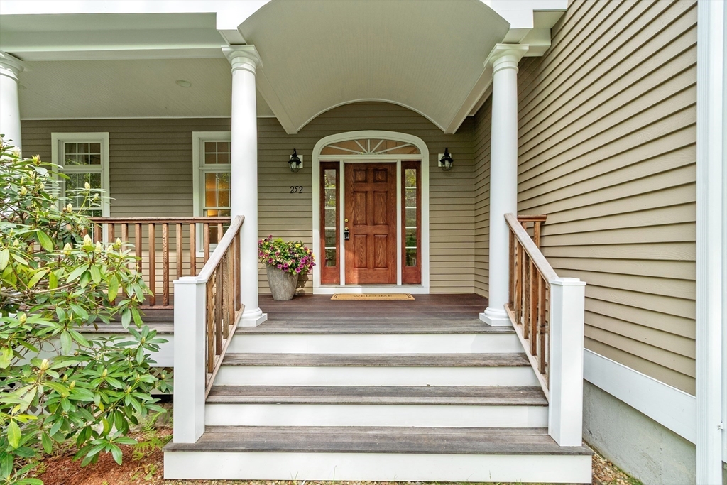 252 Sawyer Rd