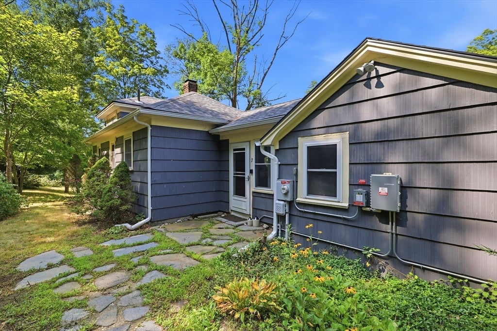 7 Depot Rd