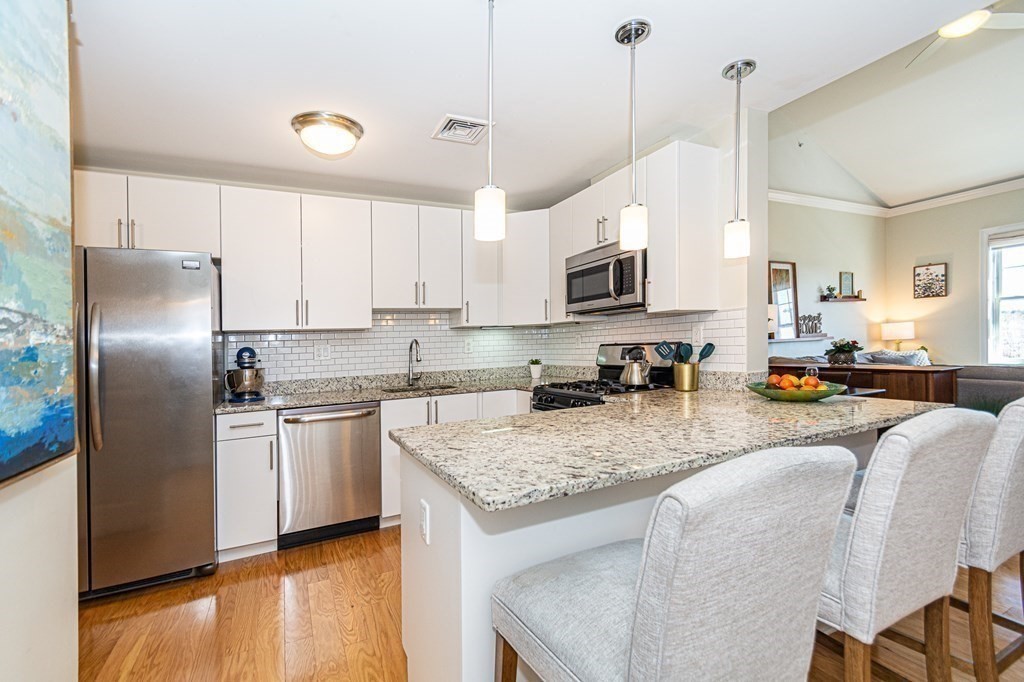 130 Tremont St 402