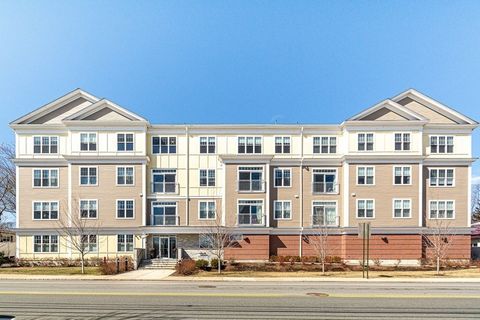 Photo of 130 Tremont St #402, Melrose, MA 02176 (MLS # 73510057)