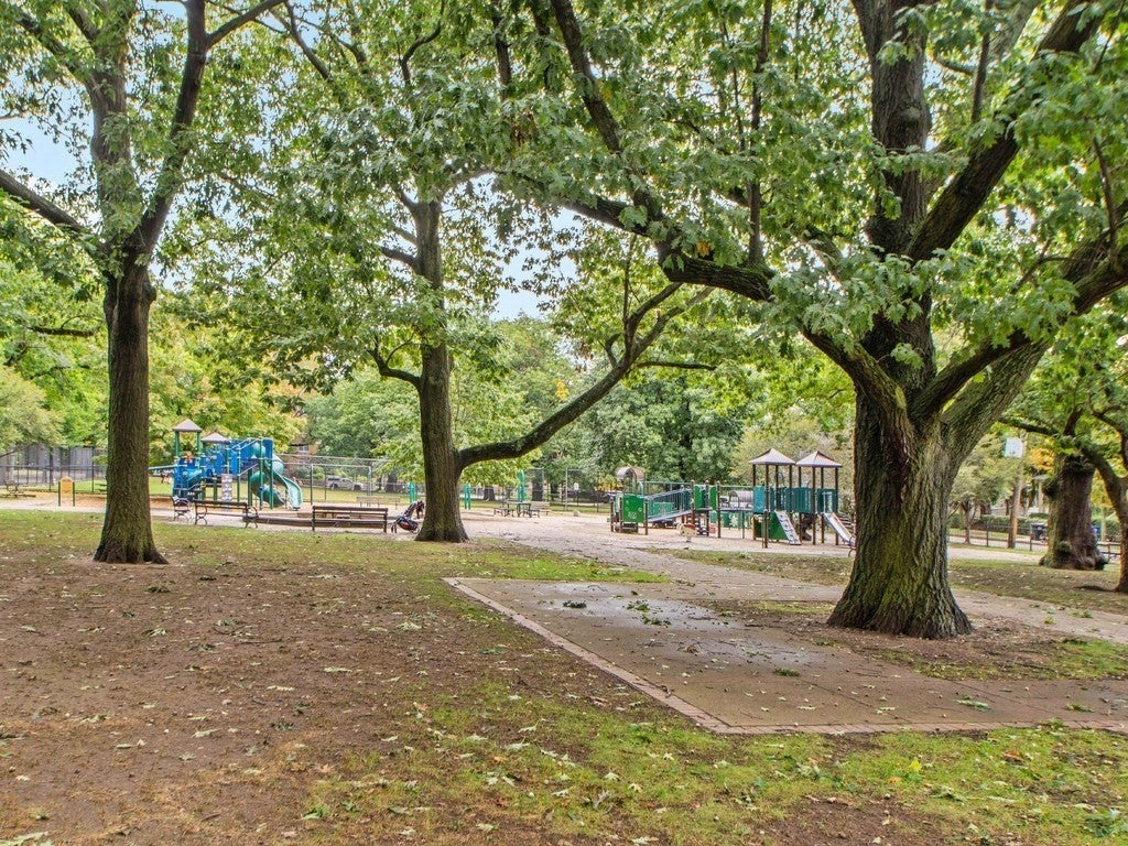 46 Browne St #5, Brookline, MA, 46 Browne St #5, Brookline, MA Photo #23