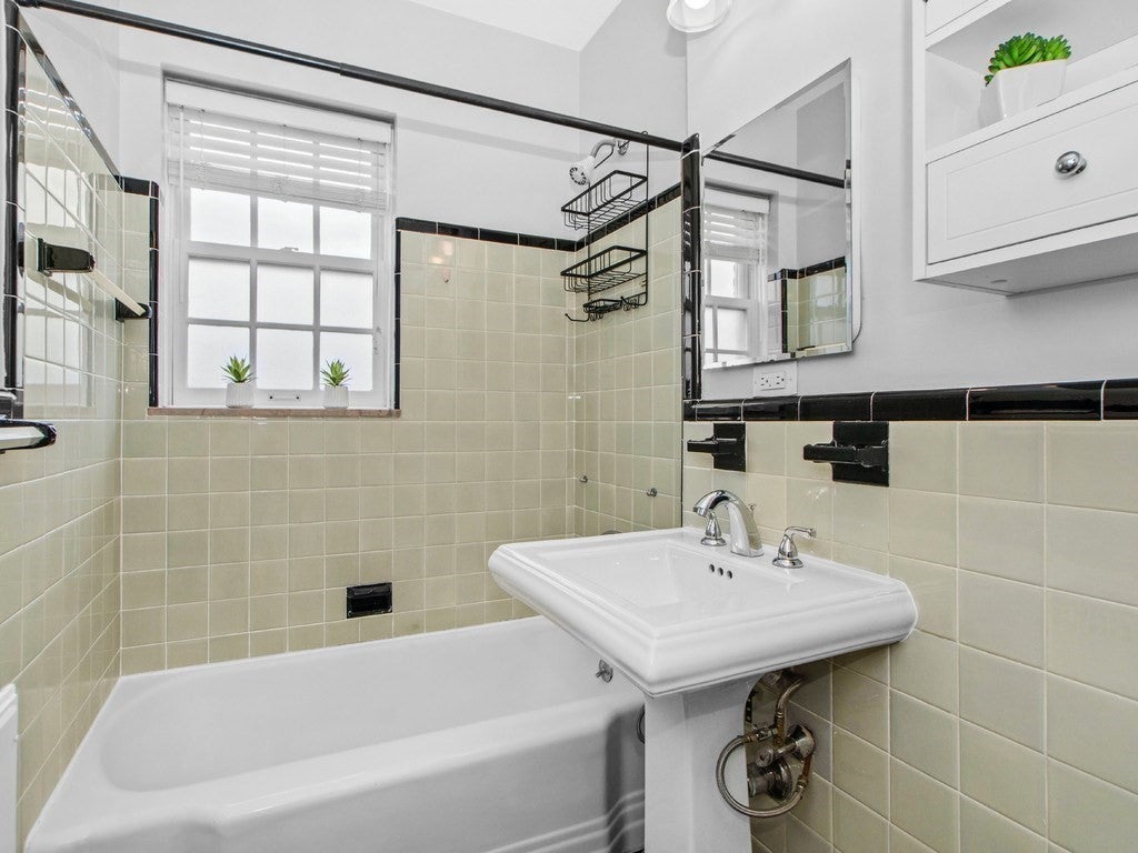 46 Browne St #5, Brookline, MA, 46 Browne St #5, Brookline, MA Photo #16