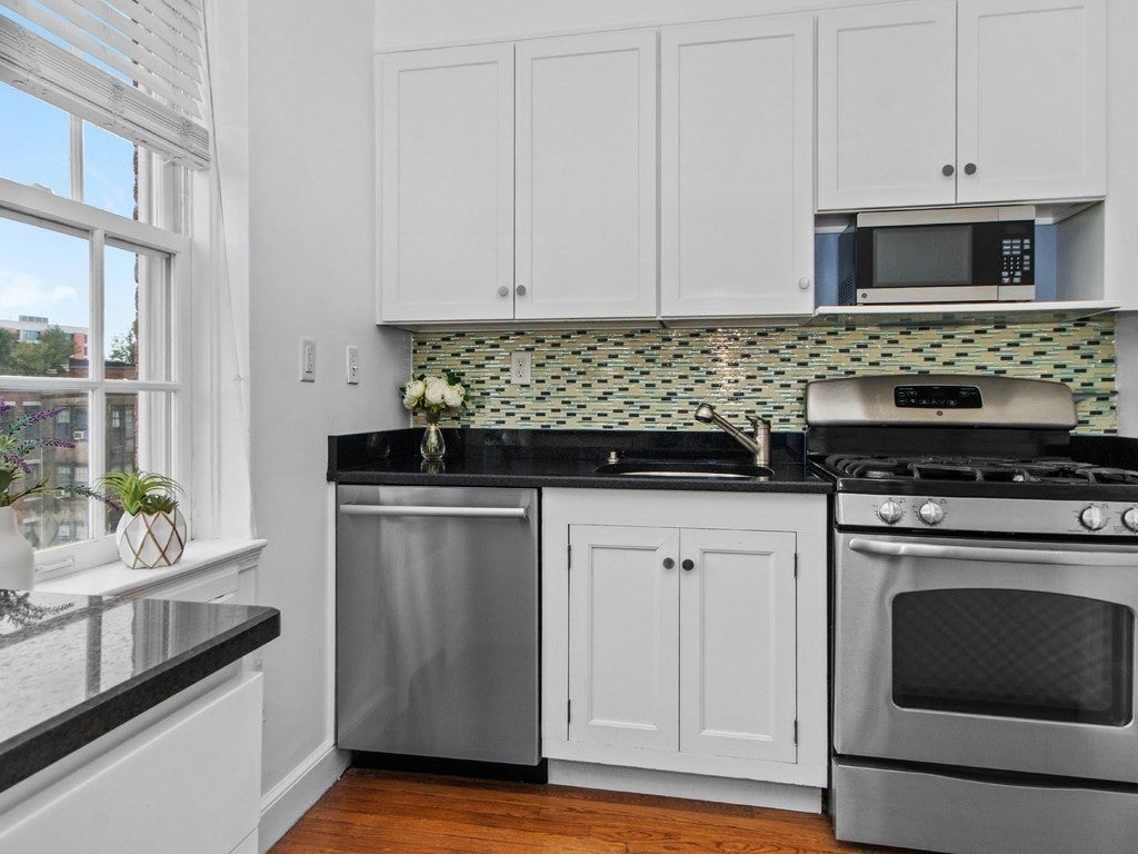46 Browne St #5, Brookline, MA, 46 Browne St #5, Brookline, MA Photo #8