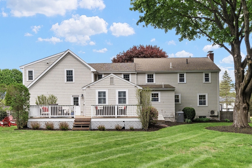 26 Cushing Rd