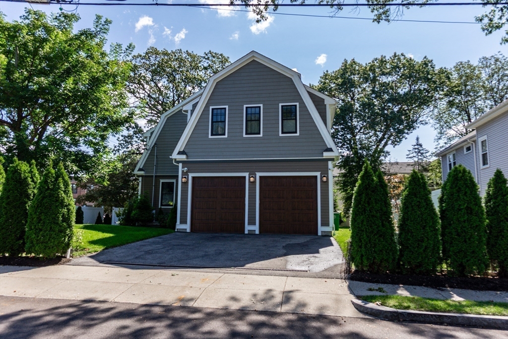 57 Walnut St, Newton, MA Photo #8