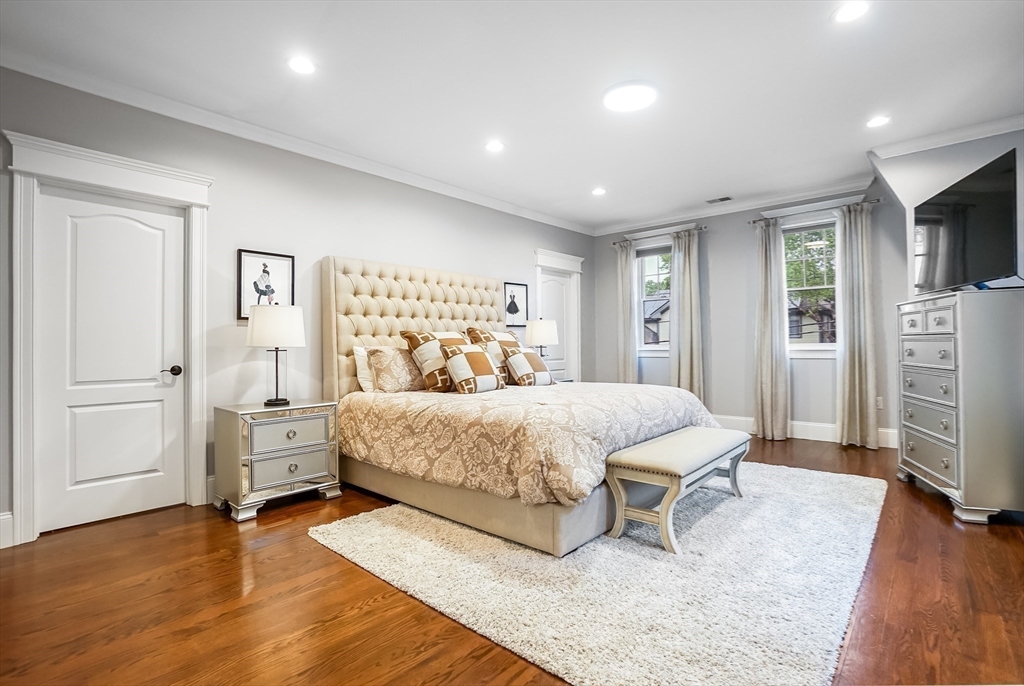 57 Walnut St, Newton, MA Photo #25