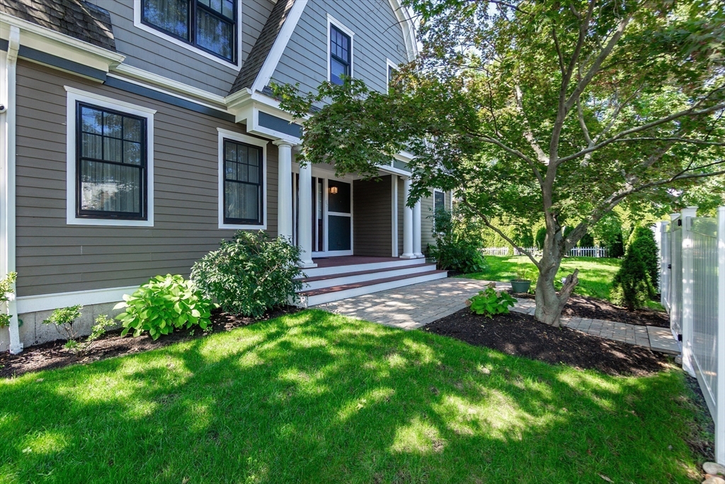 57 Walnut St, Newton, MA Photo #5