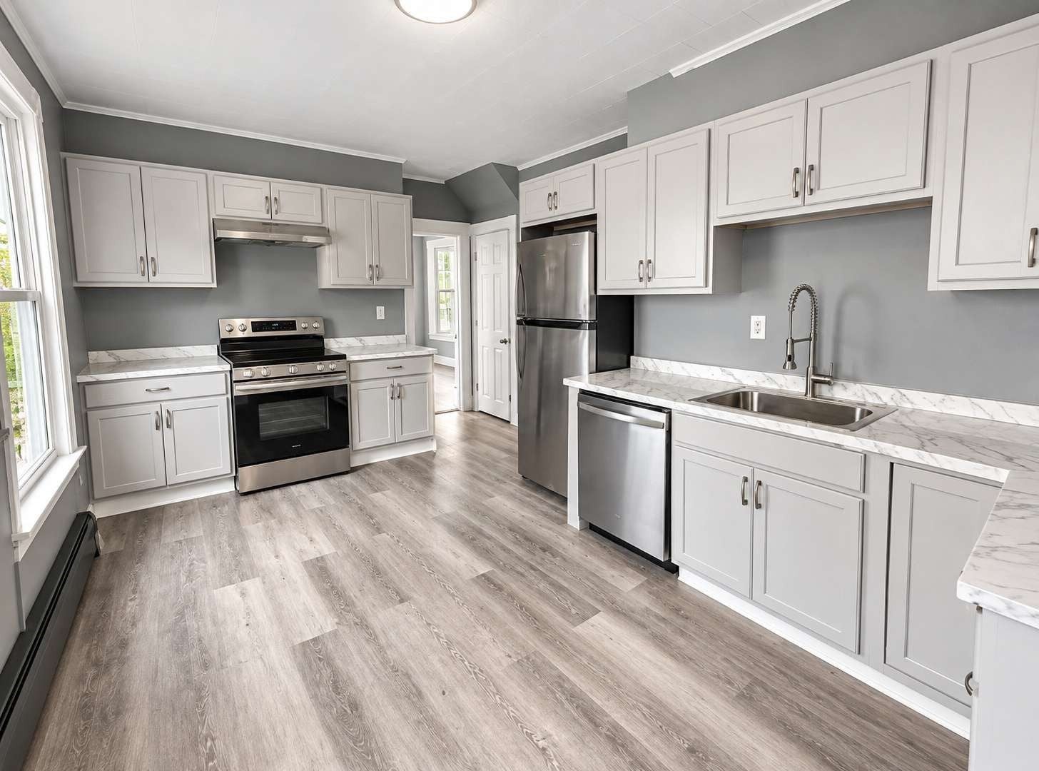 986 Main St, Clinton, MA, 986 Main St, Clinton, MA Photo #2