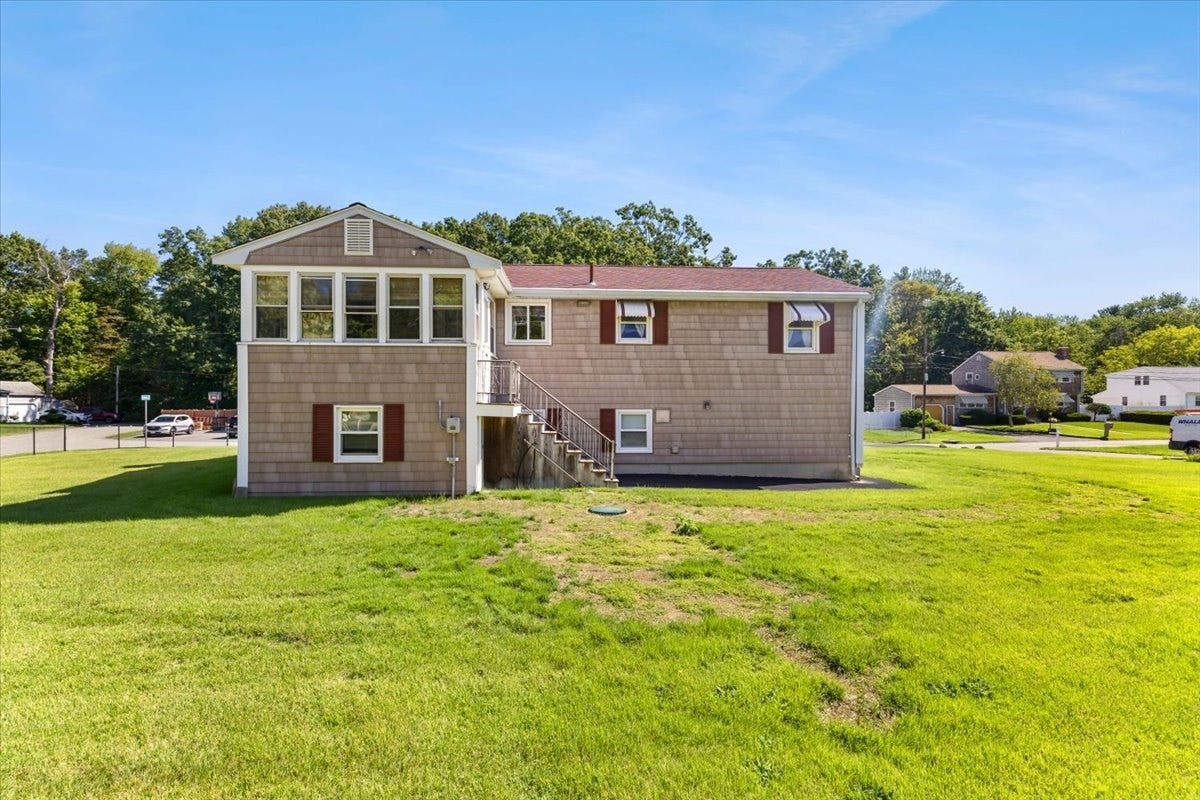 18 Wildwood Ave, Taunton, MA, 18 Wildwood Ave, Taunton, MA Photo #6