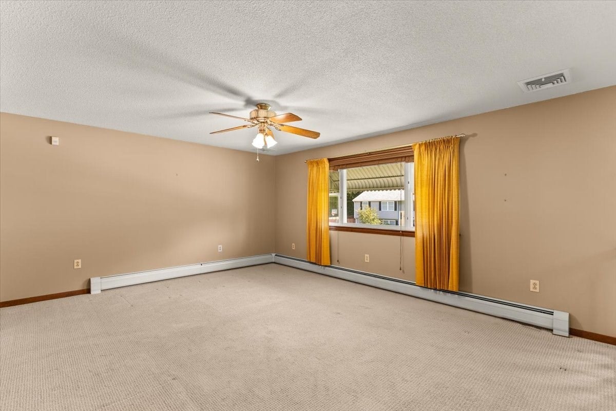 18 Wildwood Ave, Taunton, MA, 18 Wildwood Ave, Taunton, MA Photo #11