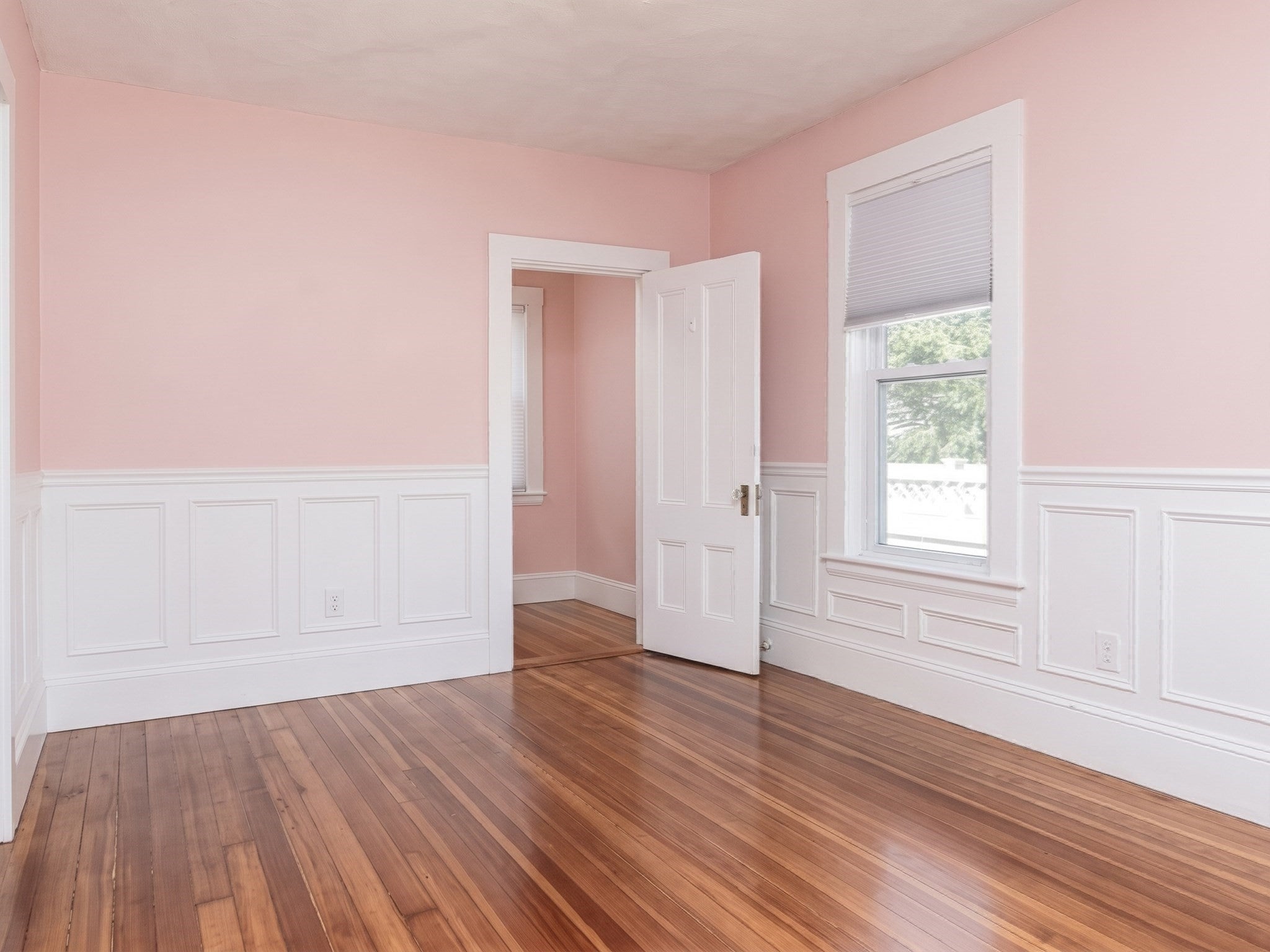 33 Vine St #2, Melrose, MA Photo #25