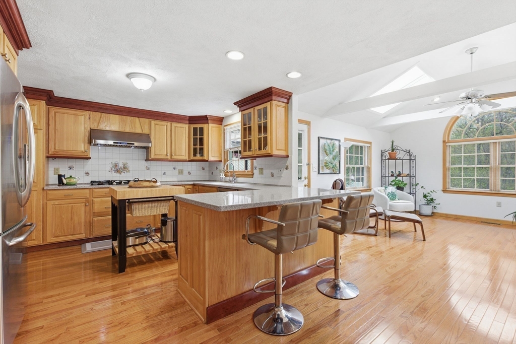 2 Sandspur Ln, North Reading, MA Photo #15