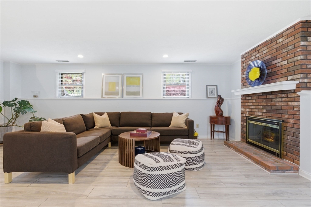 2 Sandspur Ln, North Reading, MA Photo #25