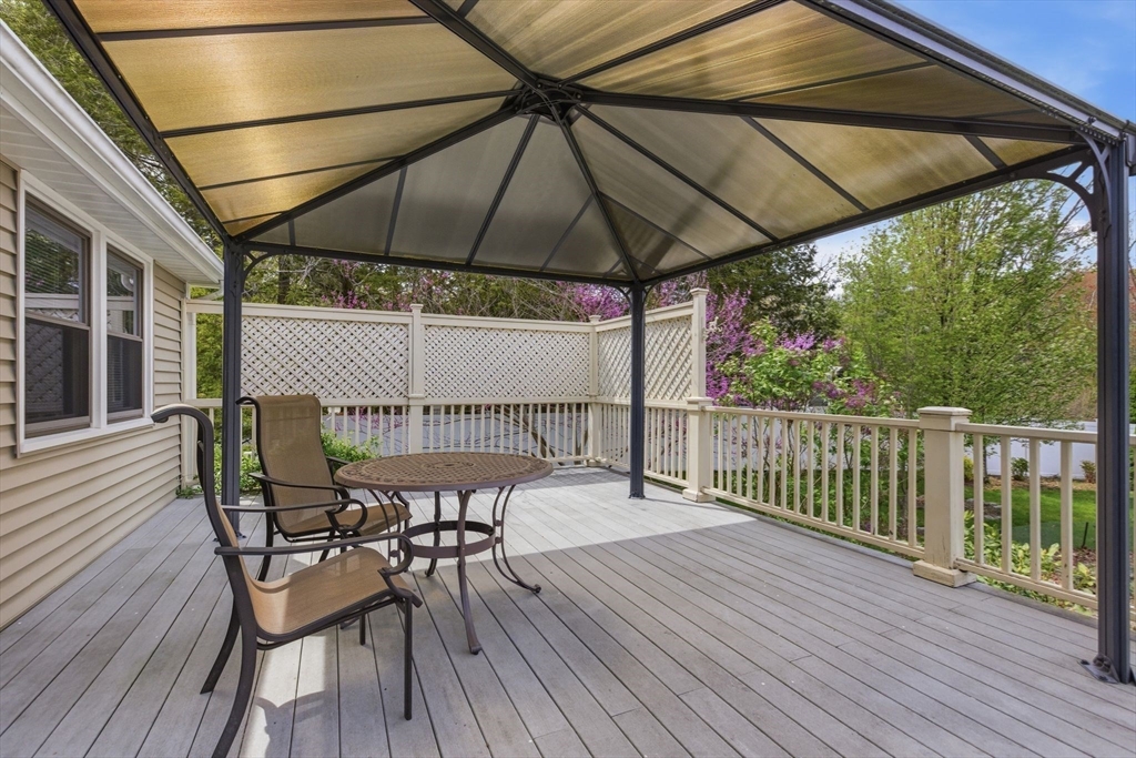 2 Sandspur Ln, North Reading, MA Photo #32