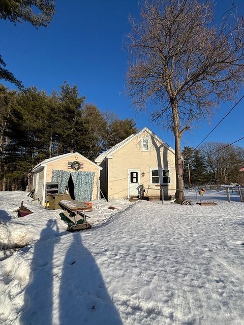 Photo of 6 Wheeler Drive, Shirley, MA 01464 (MLS # 73496370)